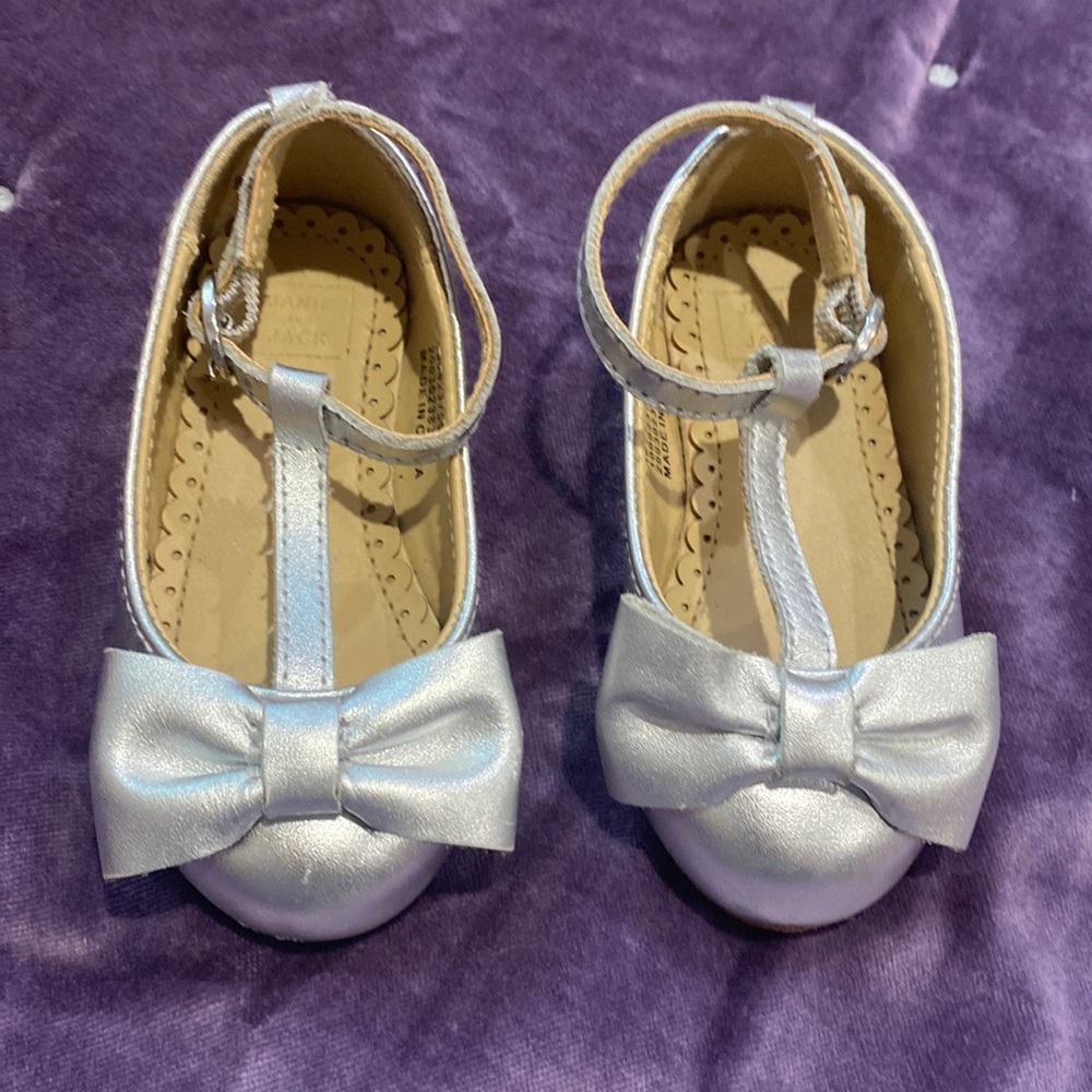 JANIE AND JACK  METALLIC ANKLE STRAP BOW FLAT